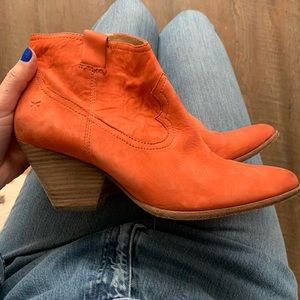 RARE Frye Reina bootie